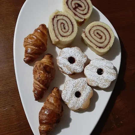 Nocleg ze śniadaniem Su Frascu Segau 3*