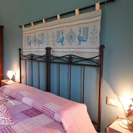 Su Frascu Segau B&B 툴라다