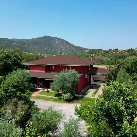 Su Frascu Segau 住宿加早餐酒店